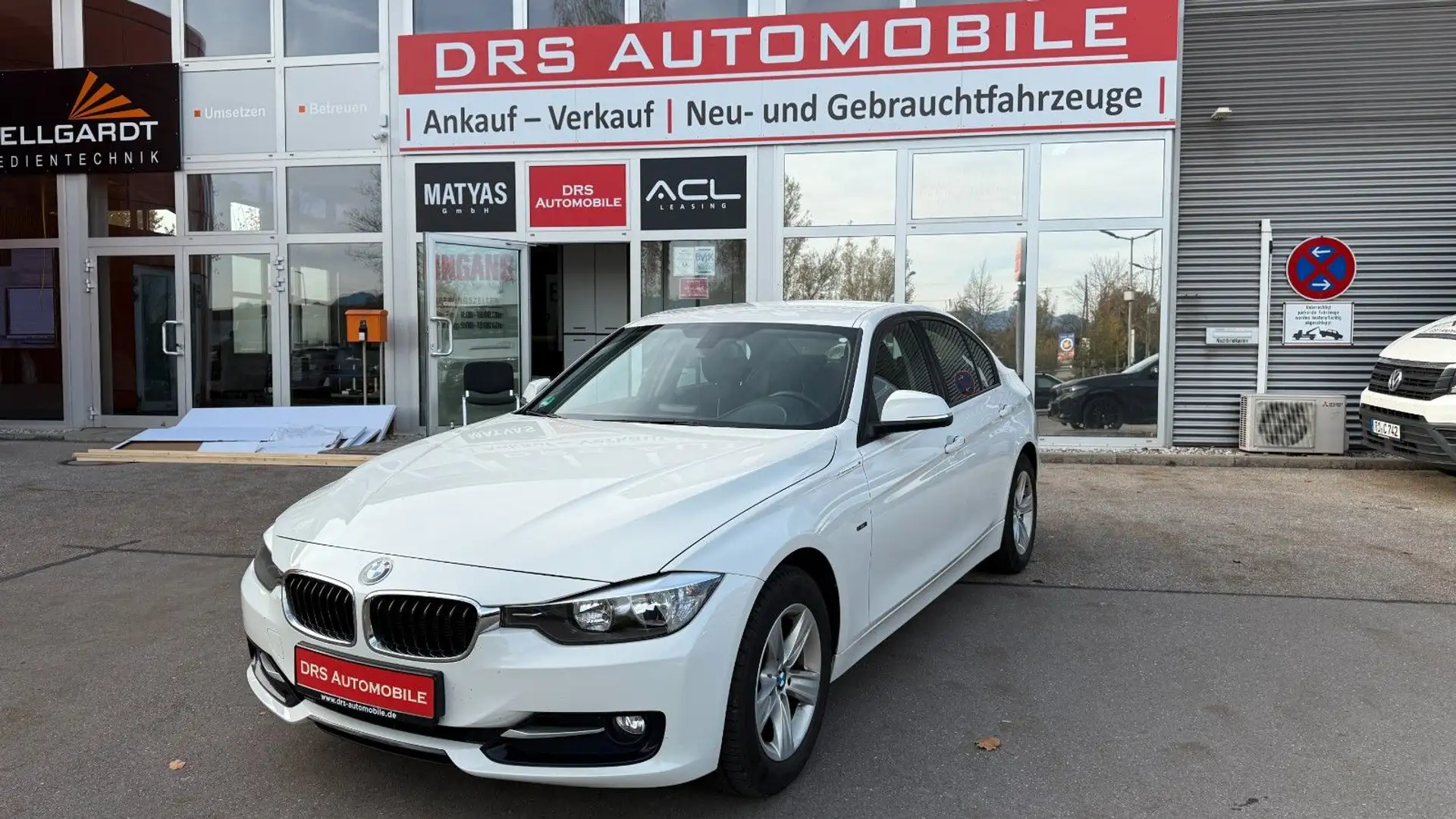 BMW 316 i Limousine Sport Line/Navi Bianco - 1