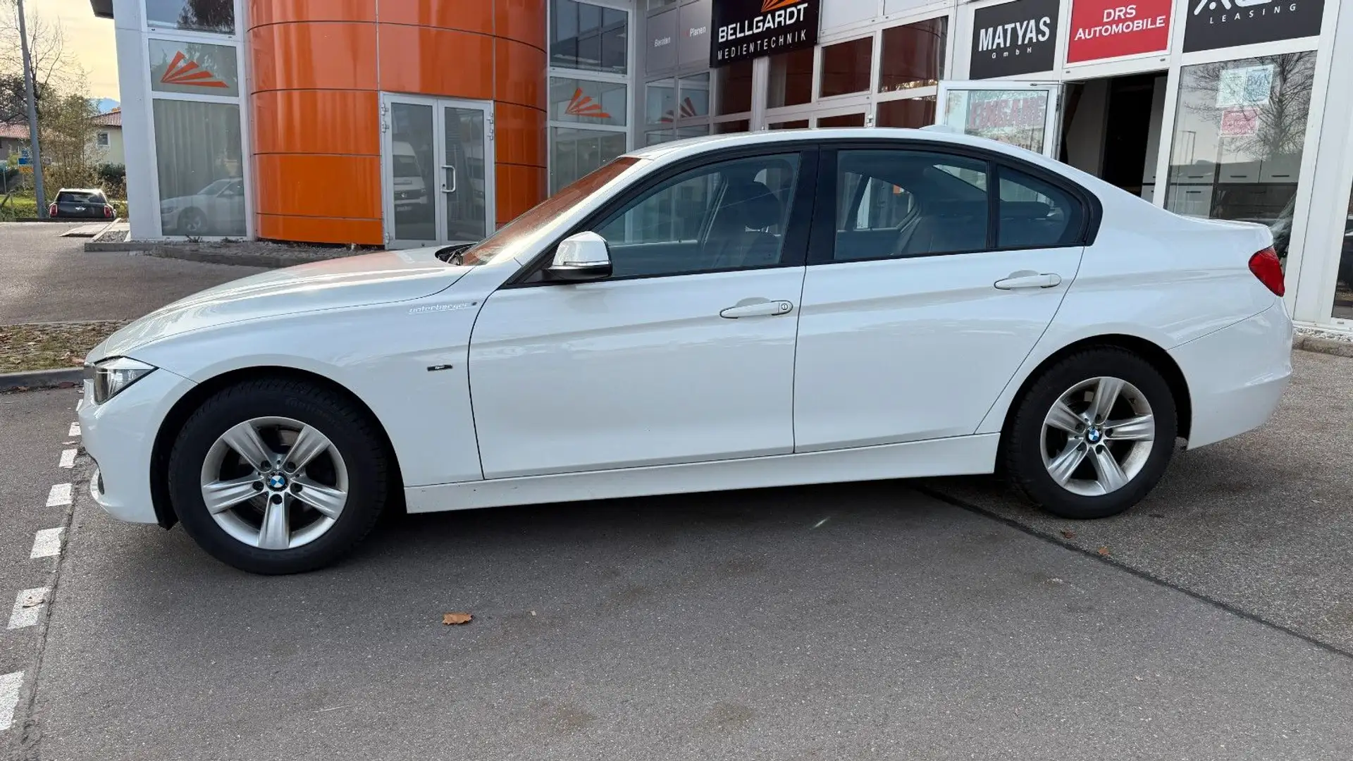 BMW 316 i Limousine Sport Line/Navi Bianco - 2