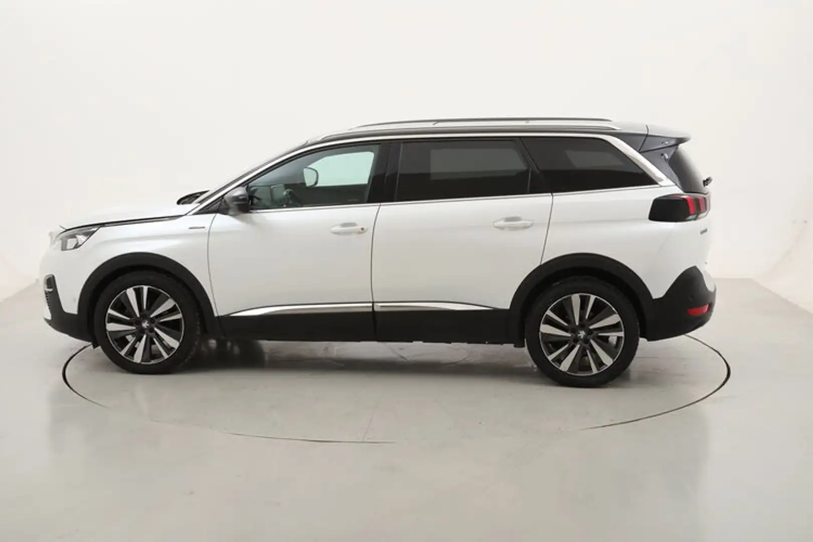 Peugeot 5008 GT Line EAT8 1.5 Diesel 131CV White - 2