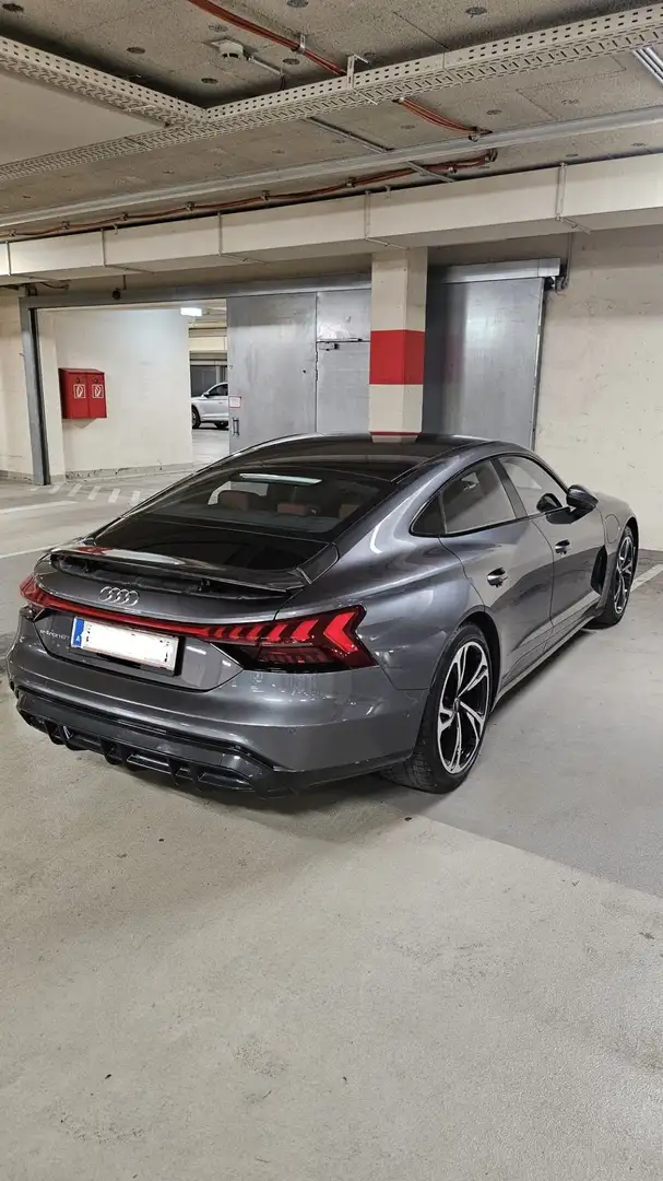 Audi e-tron GT quattro - 1