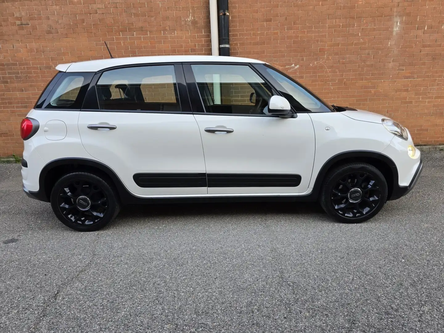 Fiat 500L 1.4 95 CV S&S Cross Blanco - 1