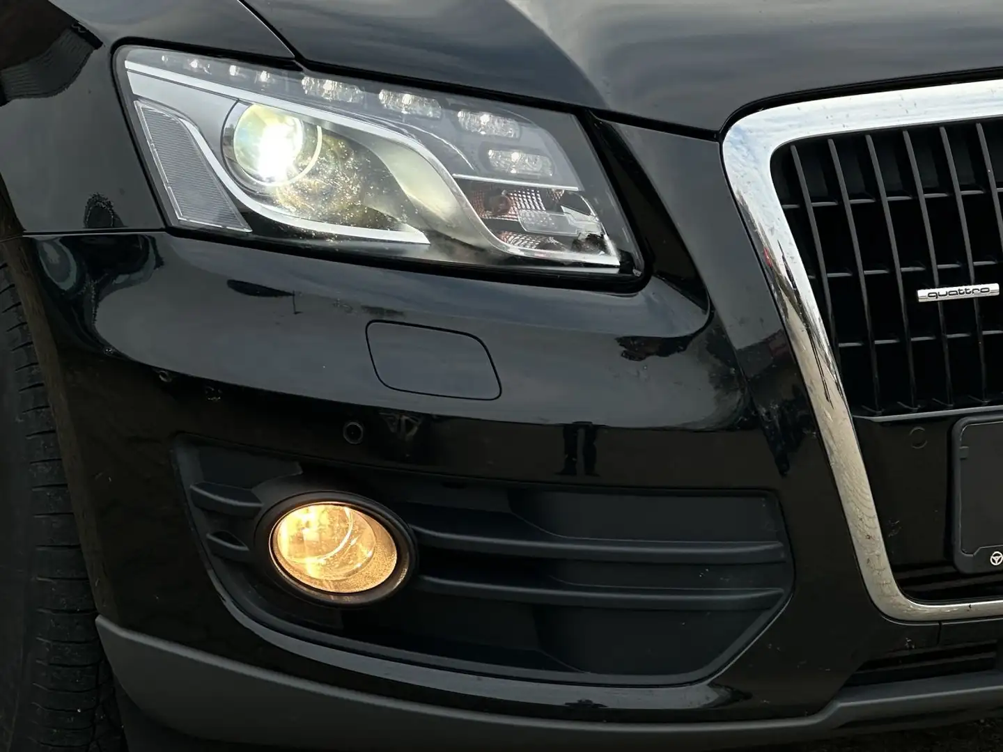 Audi Q5 3.0 TDI  quattro (XENON-NAVI-AHK-VOLLLEDER) Schwarz - 2