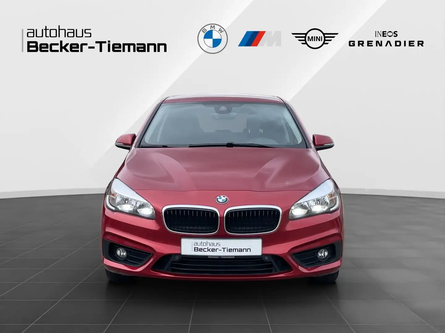 BMW 220 d xDrive Active Tourer | Navi | Parkassistent | Au Rot - 2