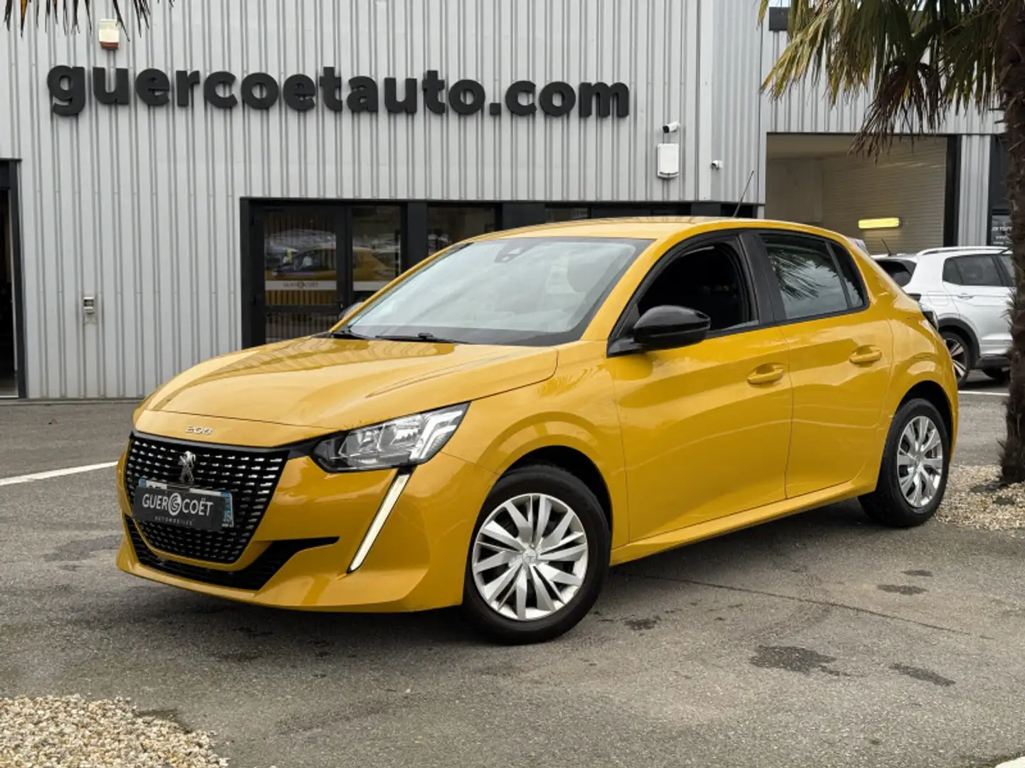 Peugeot 208 1.5 BLUEHDI 100CH S\u0026S ACTIVE Jaune - 2