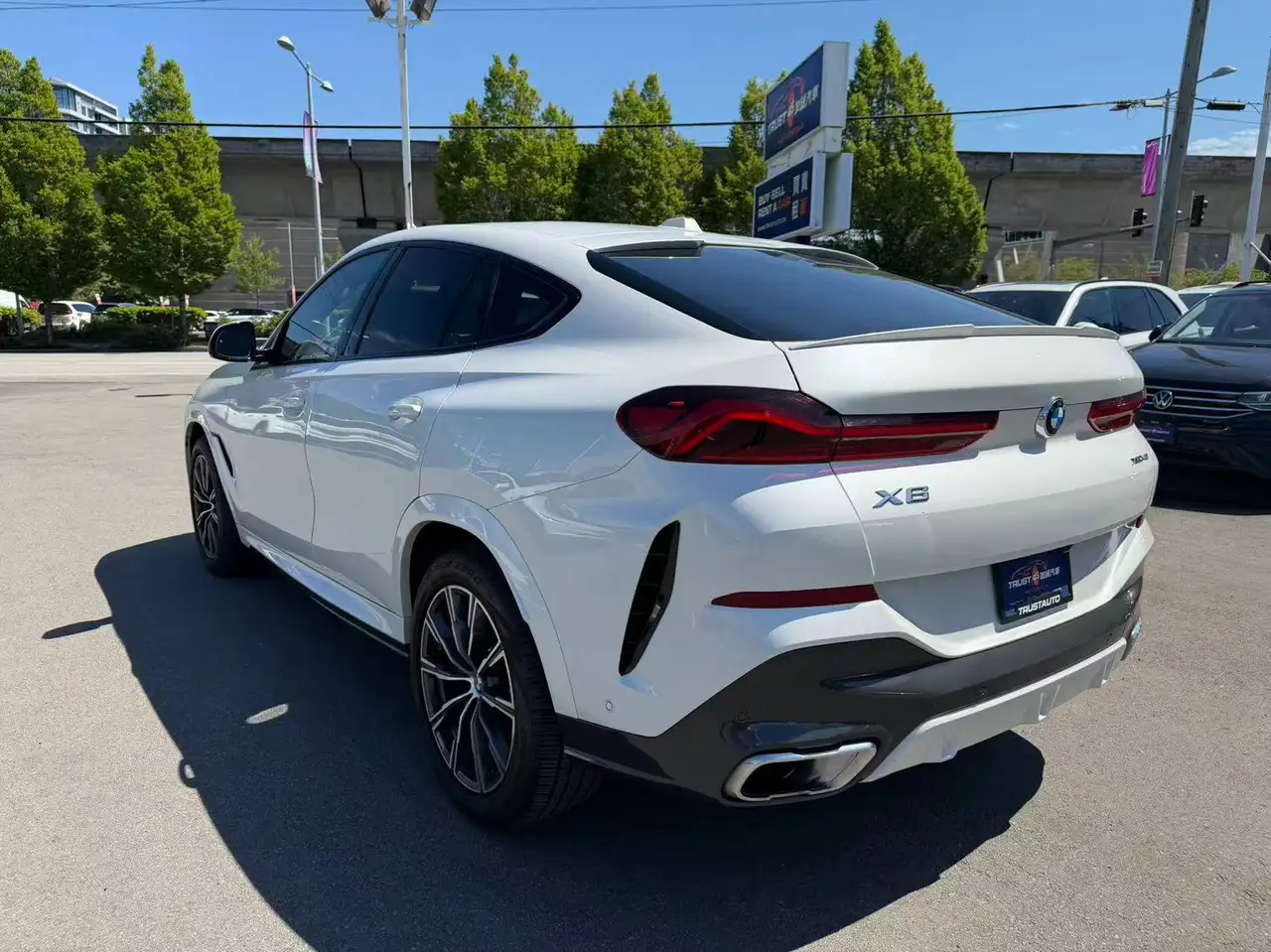 BMW X6 снимка BMW X6