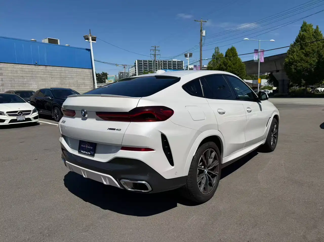BMW X6 снимка BMW X6
