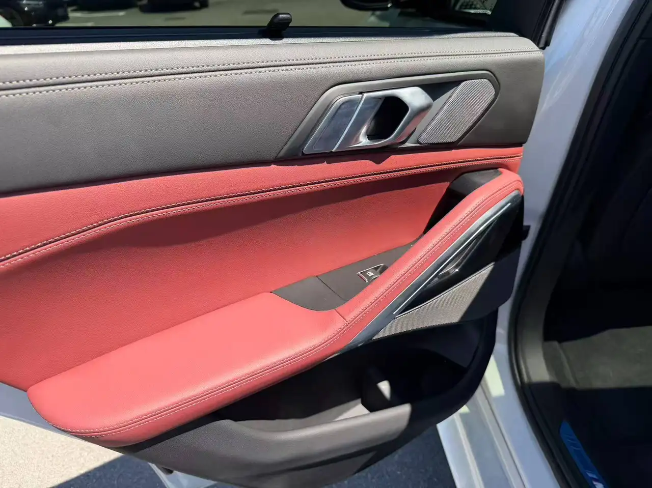 BMW X6 снимка BMW X6