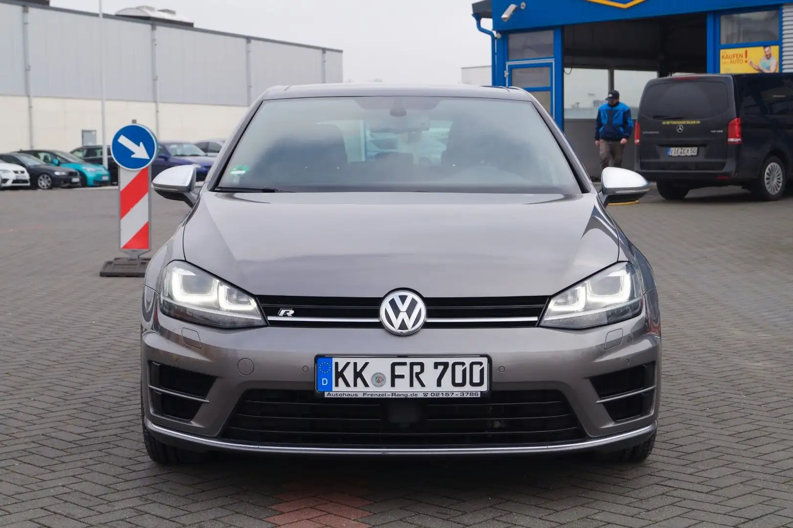 Volkswagen Golf R VII 4Motion *Pano*ACC*Leder*Navi*Keyless* Grau - 2