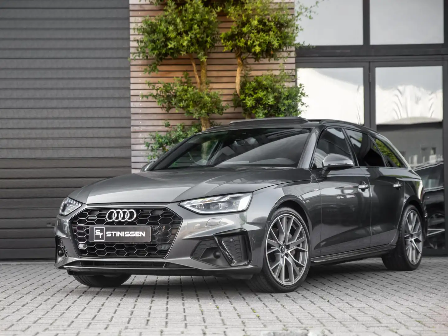 Audi A4 Avant 40 TFSI quattro S edition Competition 3x S-L - 1