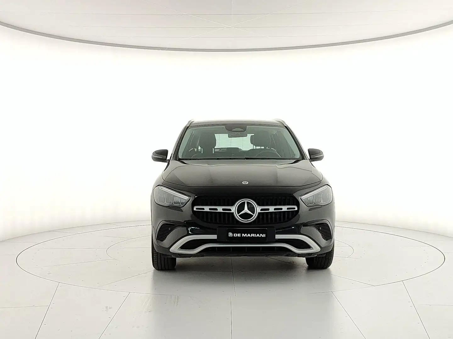 Mercedes-Benz GLA 180 GLA 180 d Progressive Advanced auto (Br) Zwart - 2
