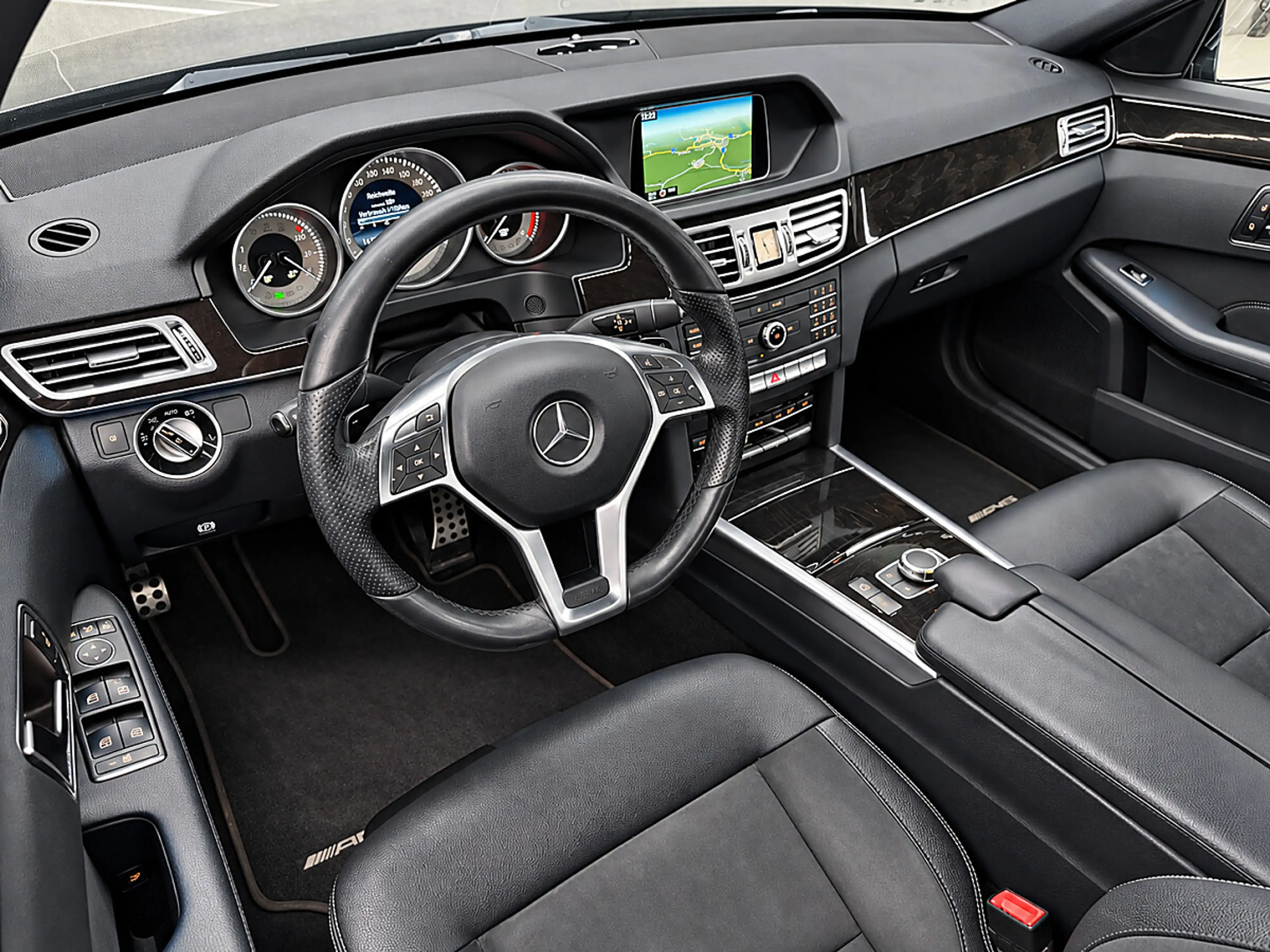 Mercedes-Benz E 220 Aut. 4MATIC |AMG-LINE|LED ILS|COMAND — photo 15