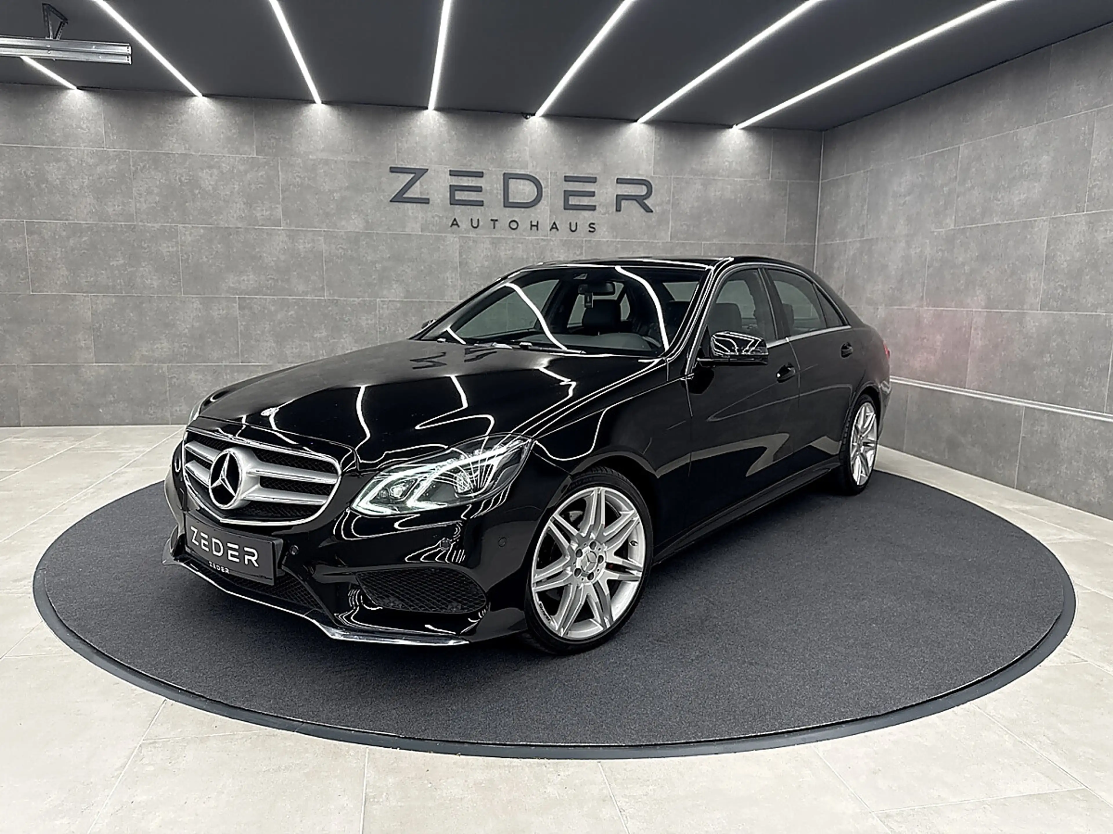 Mercedes-Benz E 220 Aut. 4MATIC |AMG-LINE|LED ILS|COMAND