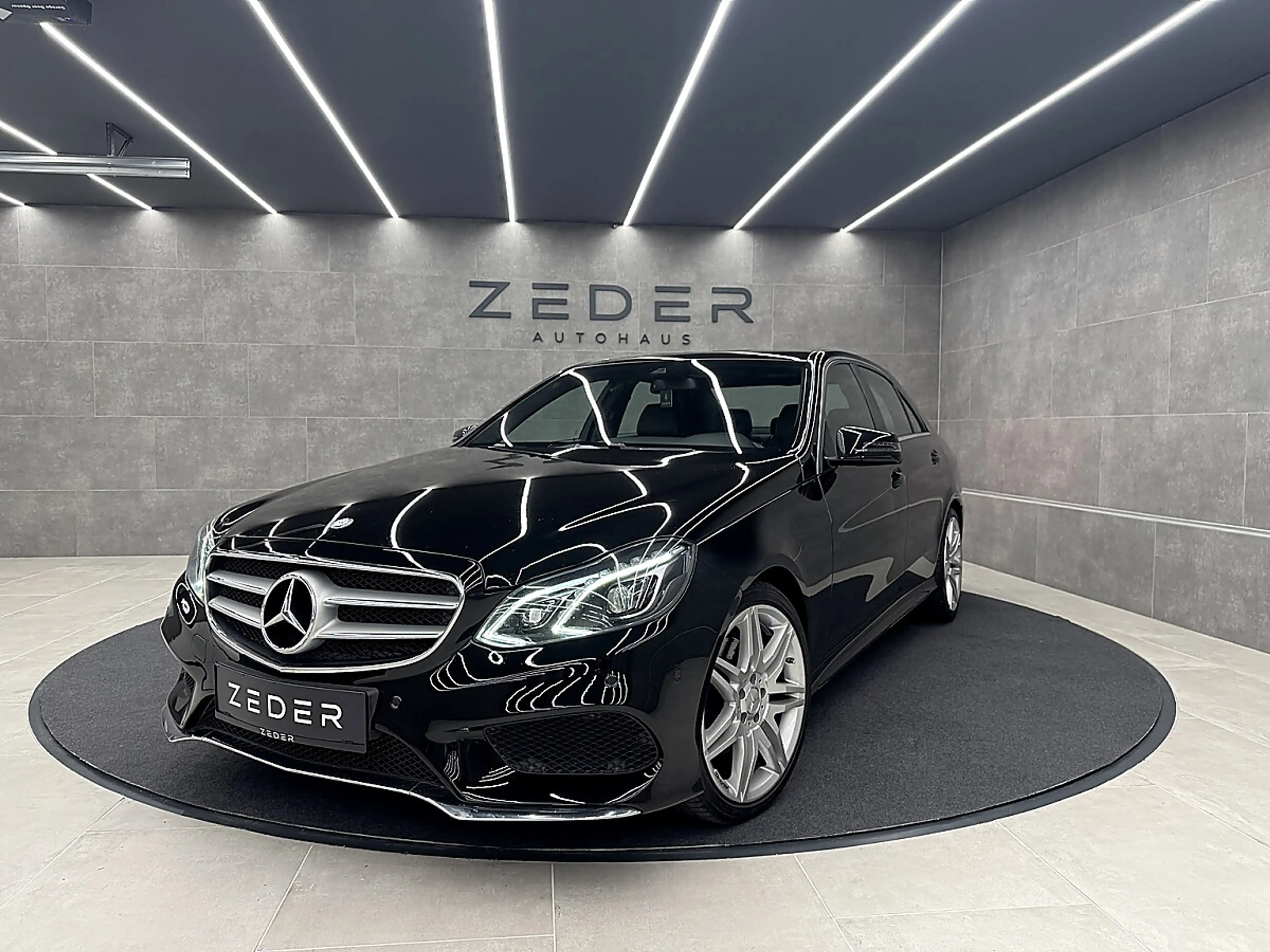 Mercedes-Benz E 220 Aut. 4MATIC |AMG-LINE|LED ILS|COMAND — photo 2