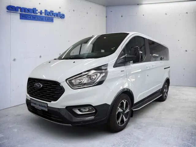 2022 Ford Tourneo Custom in White for sale