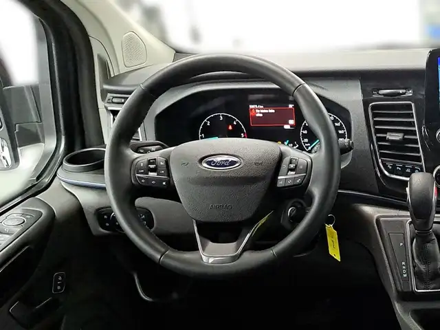 Ford Tourneo Custom view 13