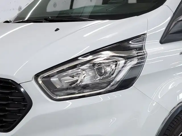 Ford Tourneo Custom view 5