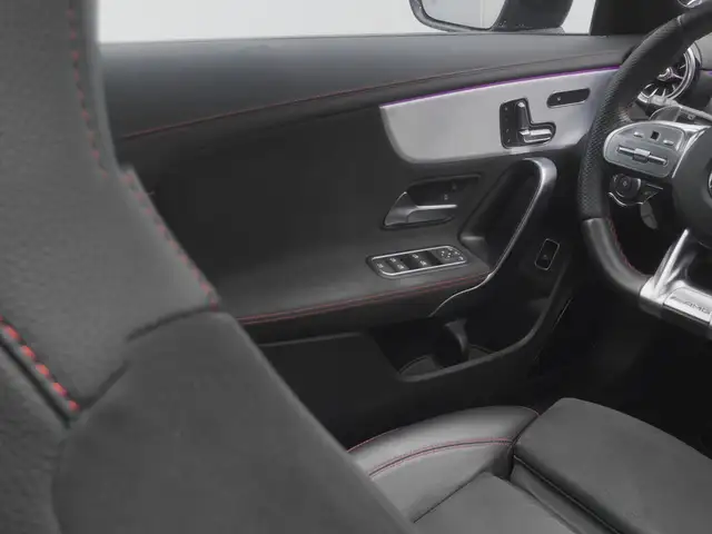 Mercedes-Benz Cla view 22