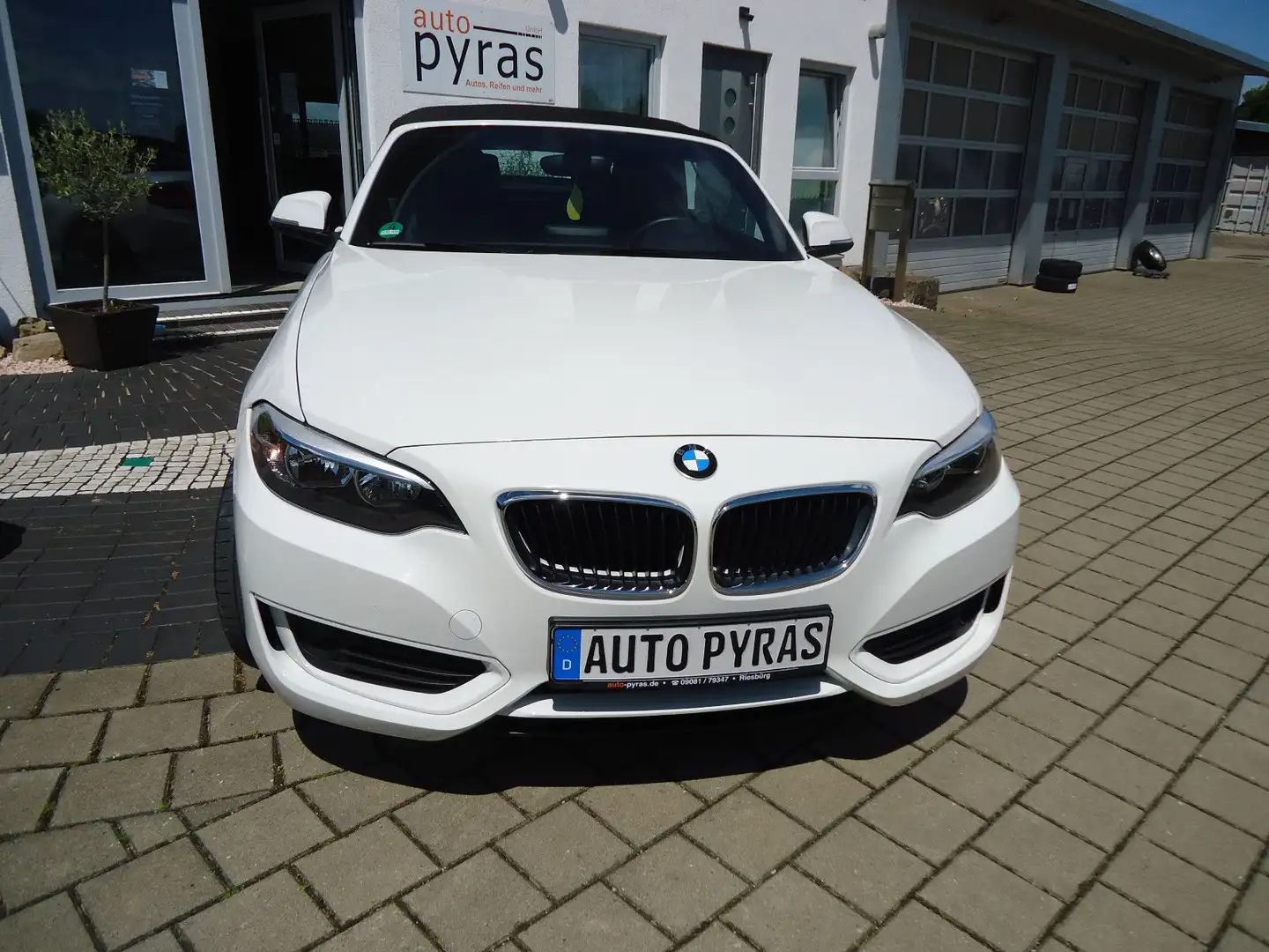 BMW 218 Baureihe 2 Cabrio 218 i Blanc - 2