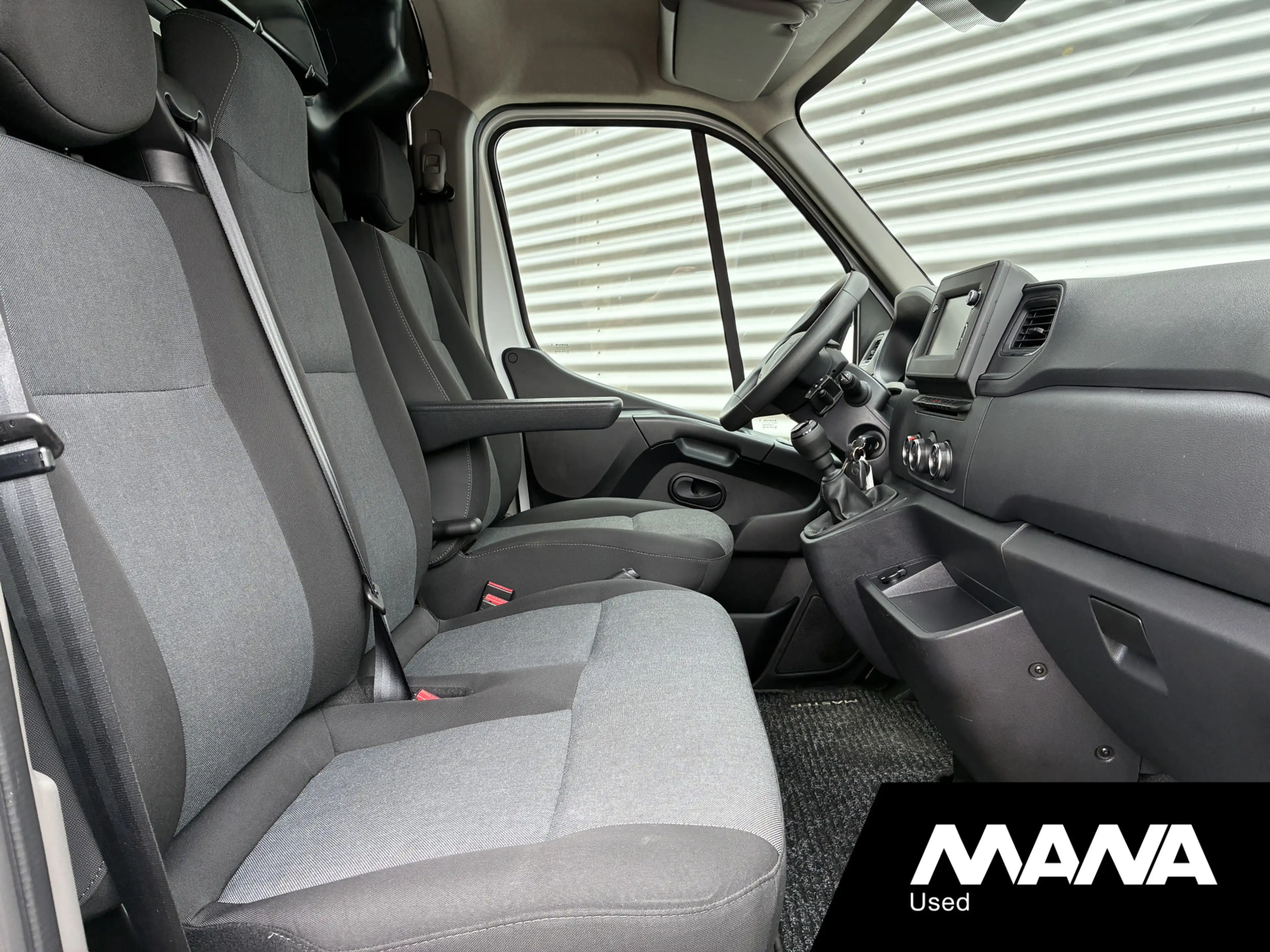 Renault Master T35 2.3 dCi 135 L2H2 Airco Sensoren Radio Bluetoot — photo 10