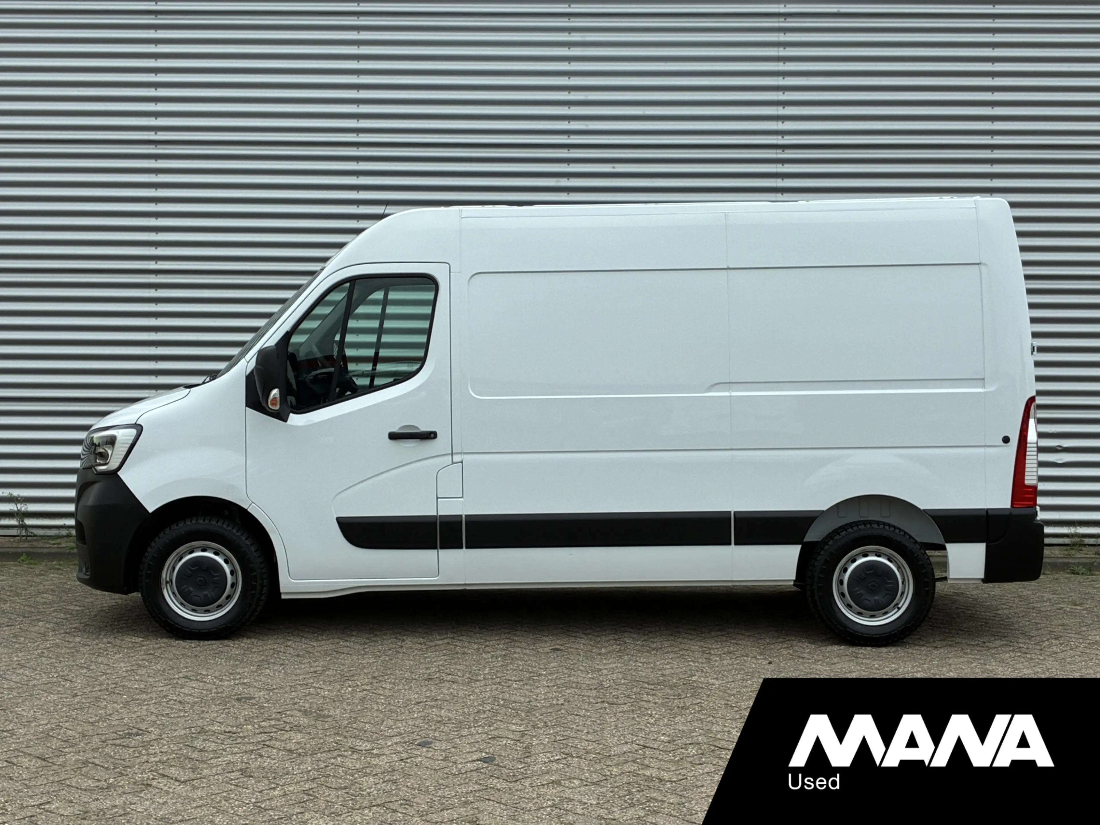 Renault Master T35 2.3 dCi 135 L2H2 Airco Sensoren Radio Bluetoot — photo 2