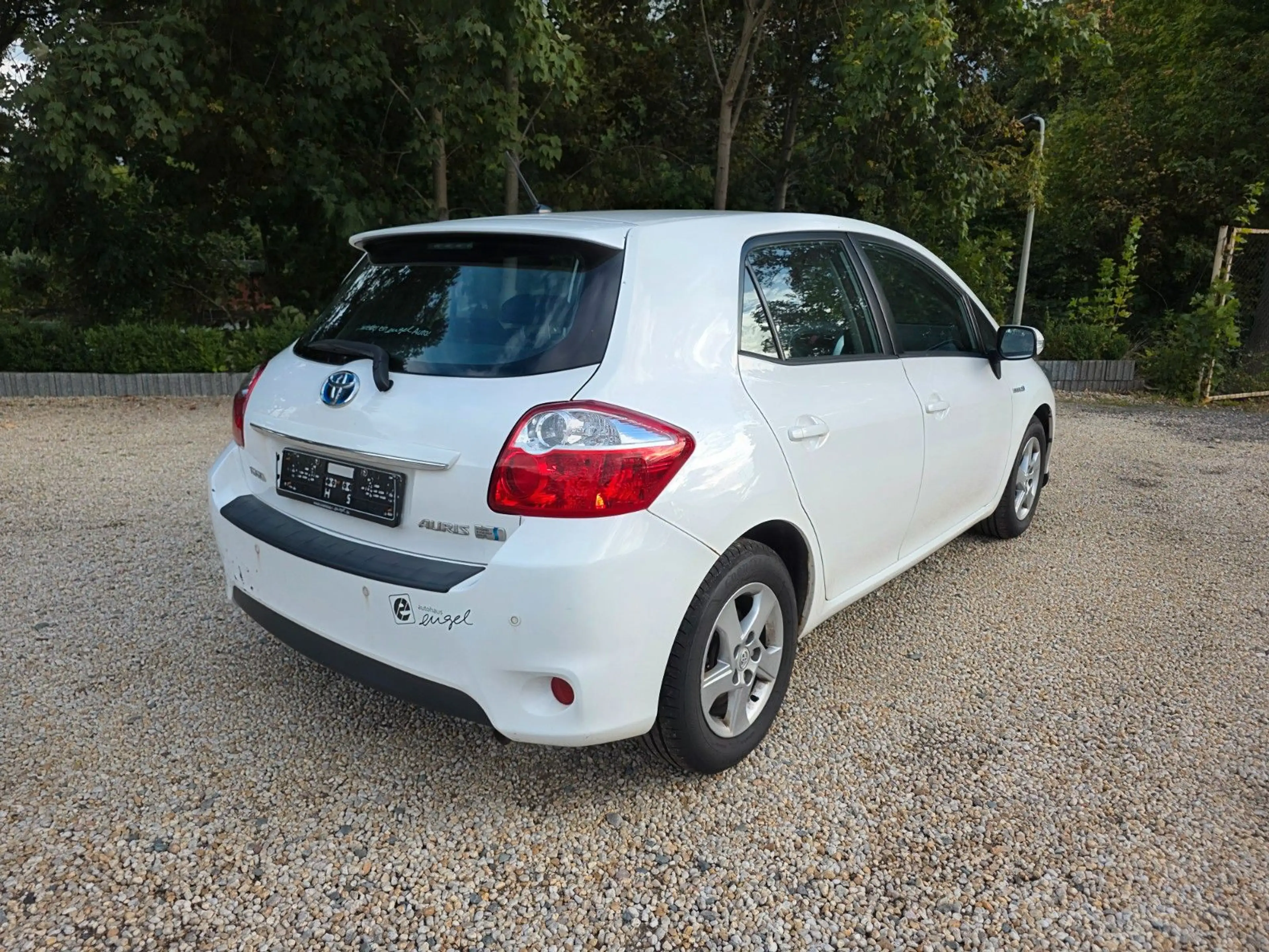 Toyota Auris 1.8 Hybrid Life — photo 5