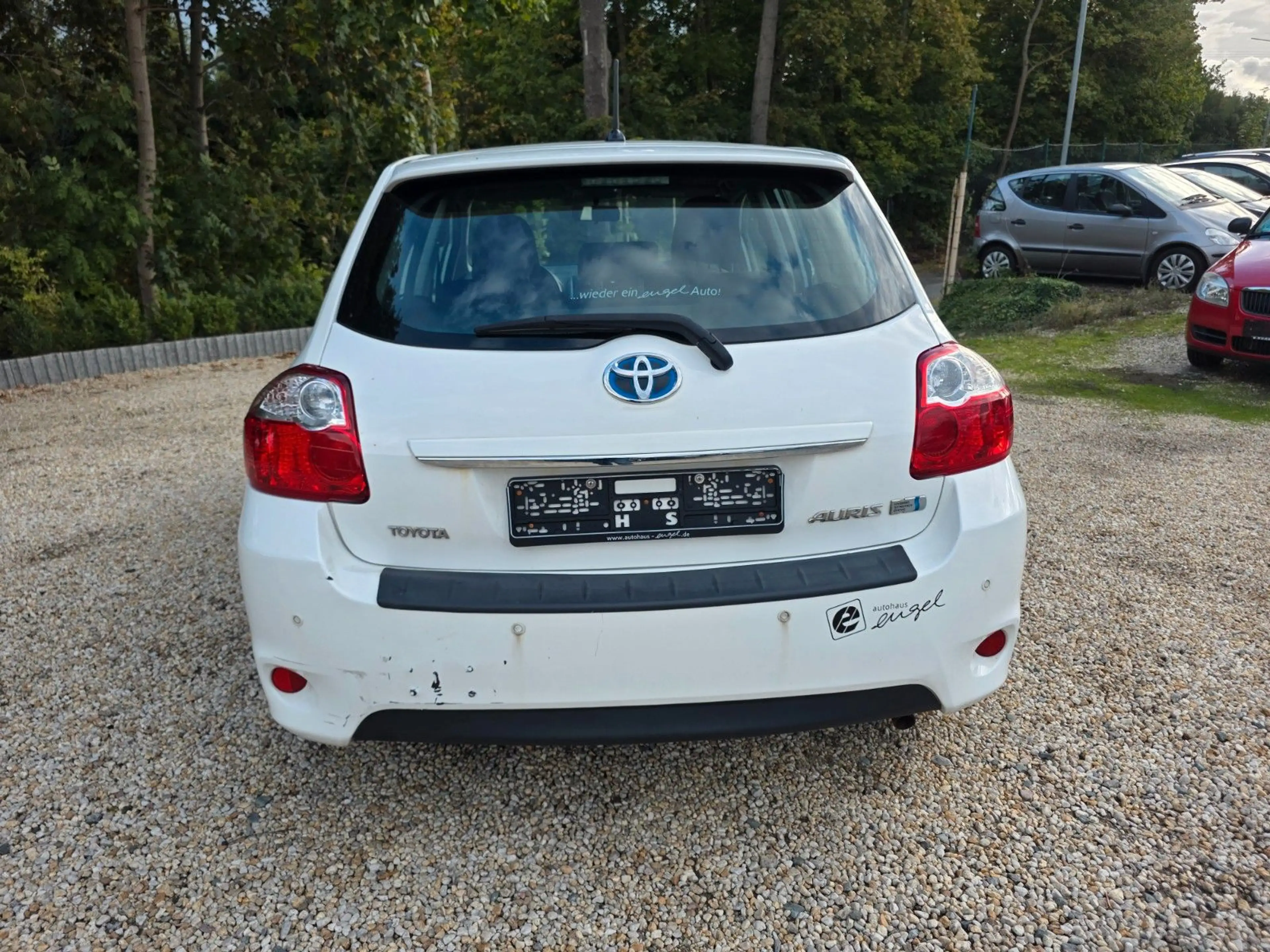 Toyota Auris 1.8 Hybrid Life — photo 6