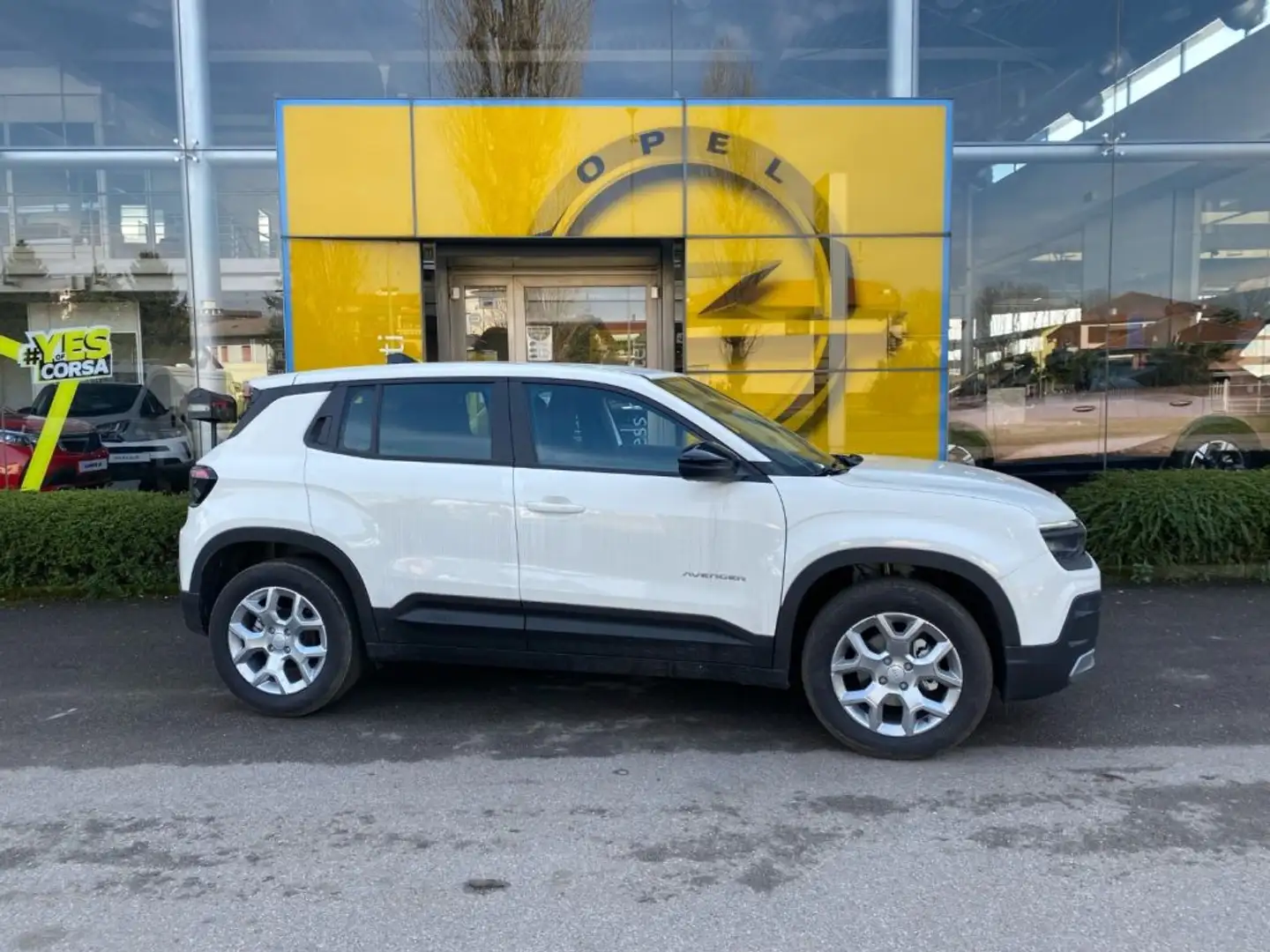 Jeep Avenger 1.2 Turbo Altitude Bianco - 2