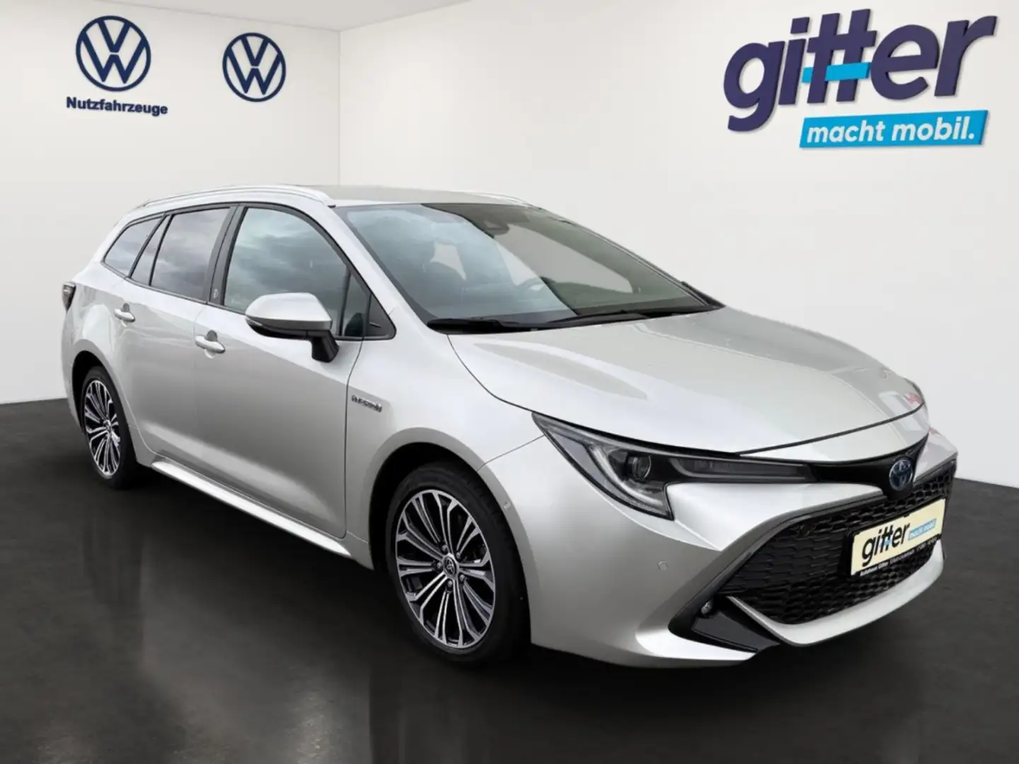 Toyota Corolla TS HSD TEAM D BI-LED DAB PDC LDA ACC CARPLAY Navi Silber - 2