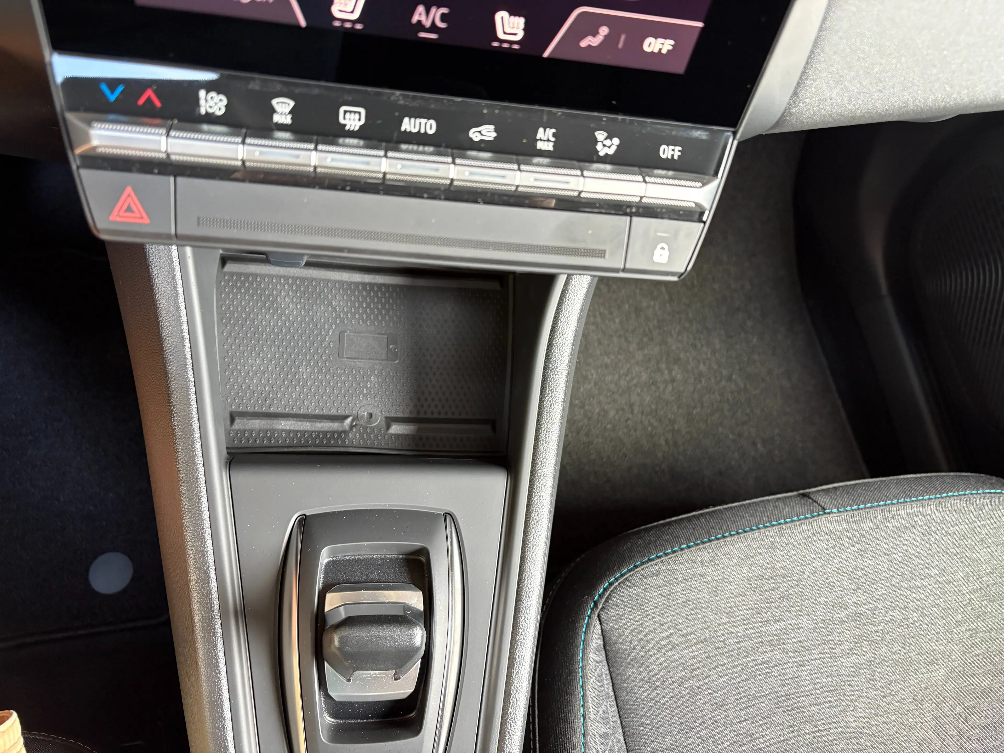 Mitsubishi ASX 1,8 HEV BlackEdition Aut./incl. Winterräder — photo 14