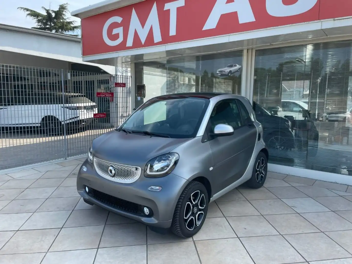 smart forTwo 1.0 71CV PASSION LED PANORAMA CERCHI 15" Grijs - 1