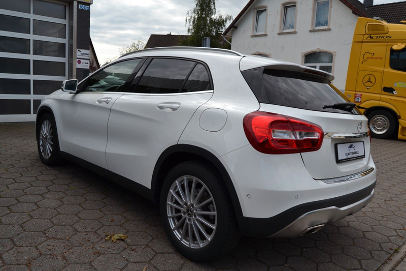 Mercedes-Benz GLA 180 GLA180*Kamera*AHK*wenig KM*Tempomat*Automatik* — photo 6