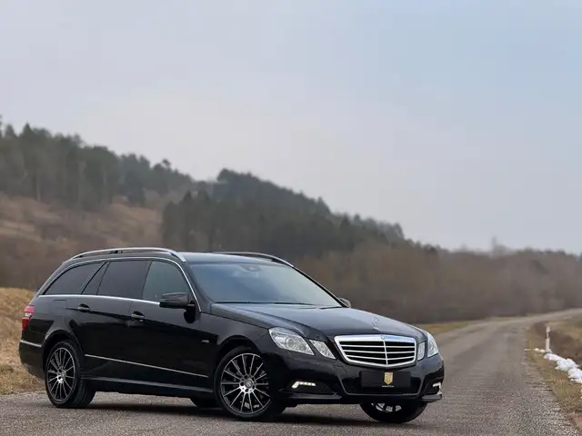 Mercedes-Benz E 200 CGI/Avantgarde/18"/Xenon/Leder/Top Zustand