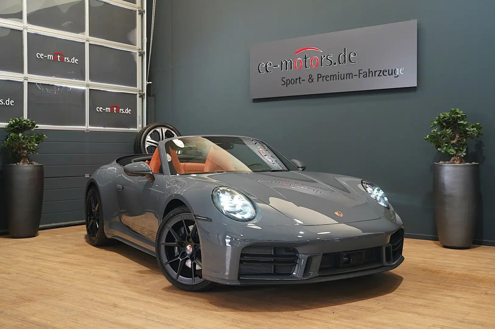Porsche 911 911 / 992.2 Carrera 3.0 Cabriolet *SPORT-DESIGN* Gris - 1