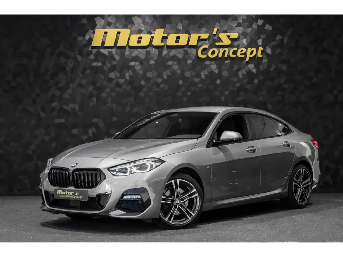 BMW 218 i F44 GranCoupé M Sport Gris - 1