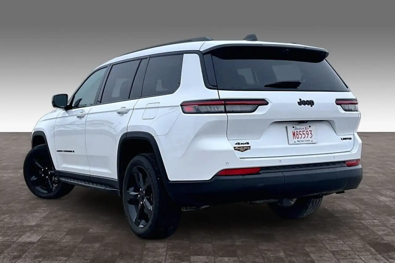 Jeep Grand Cherokee снимка Jeep Grand Cherokee