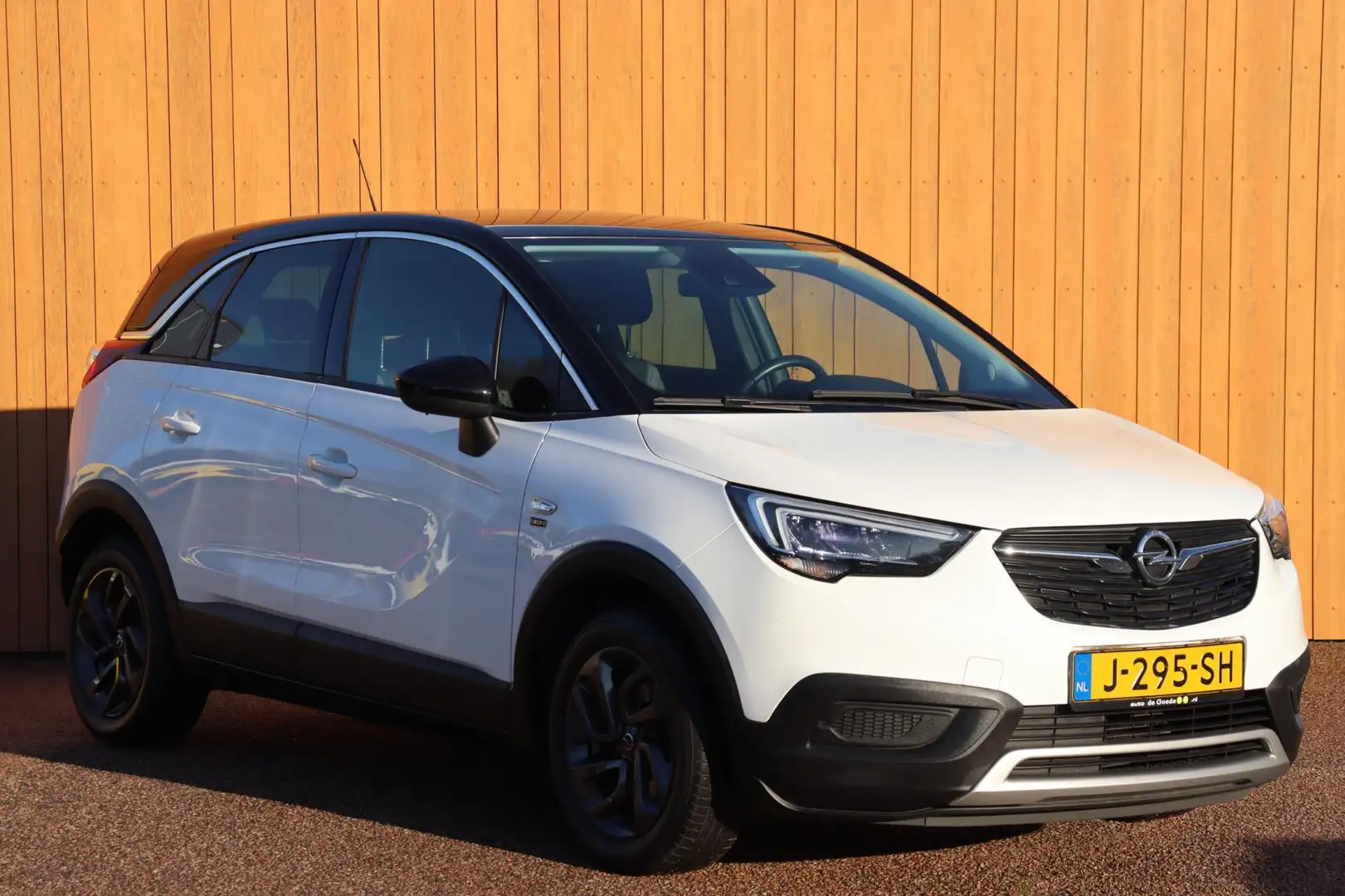 Opel Crossland X 1.2 Edition 2020 org.NL Wit - 2
