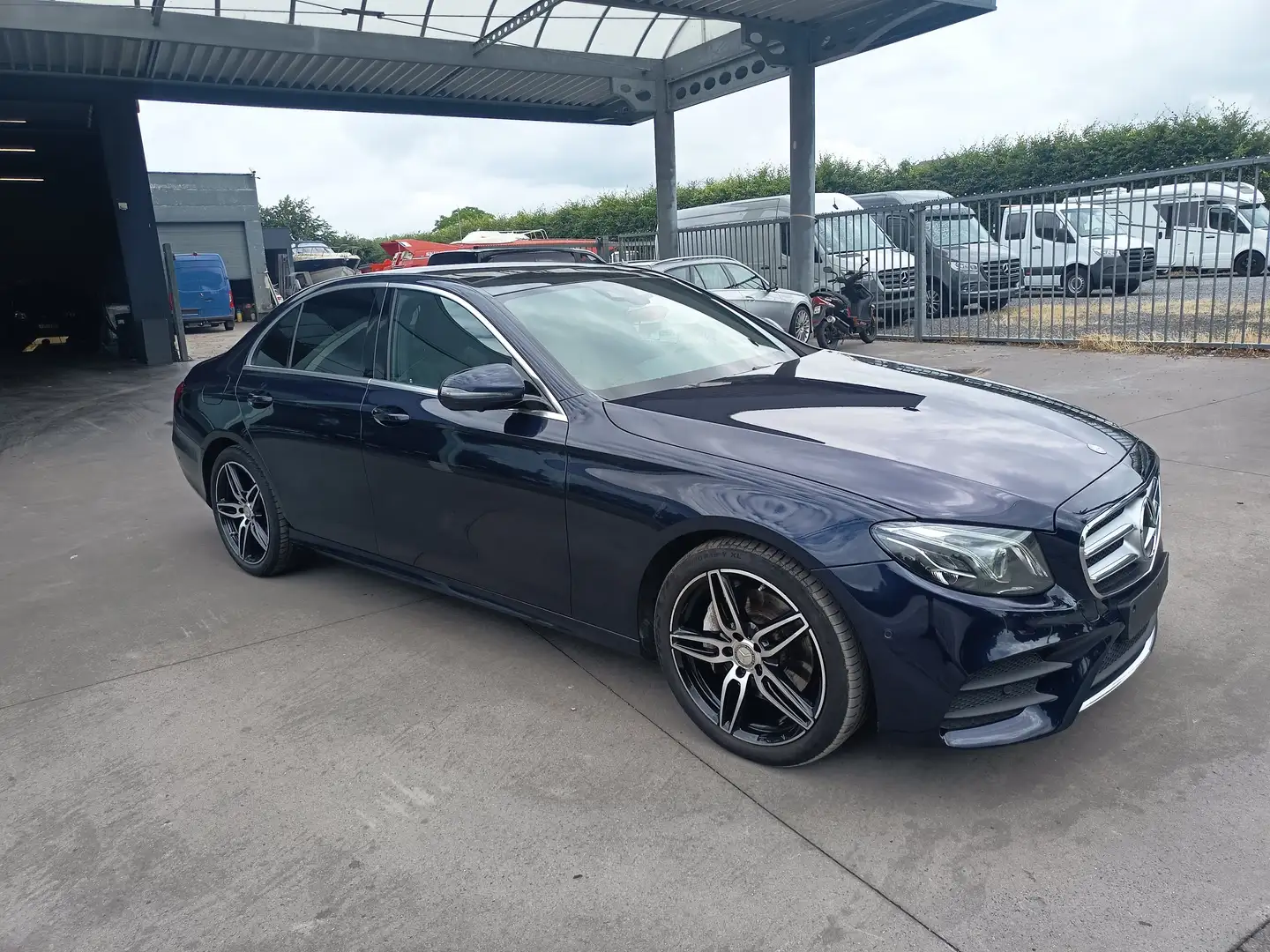 Mercedes-Benz E 220 AMG Widescreen Pano Memory Burmester Nappa-leder Azul - 2