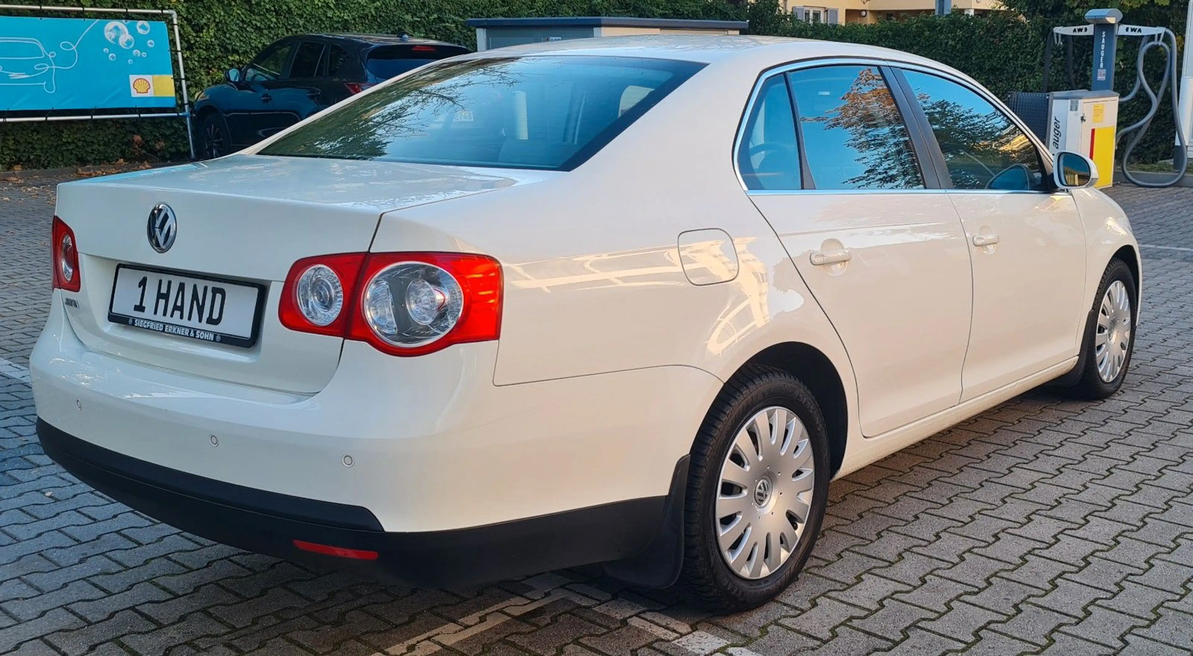 Volkswagen Jetta 1.6 MPI Erst 42000TKM 1 Hand . — photo 4