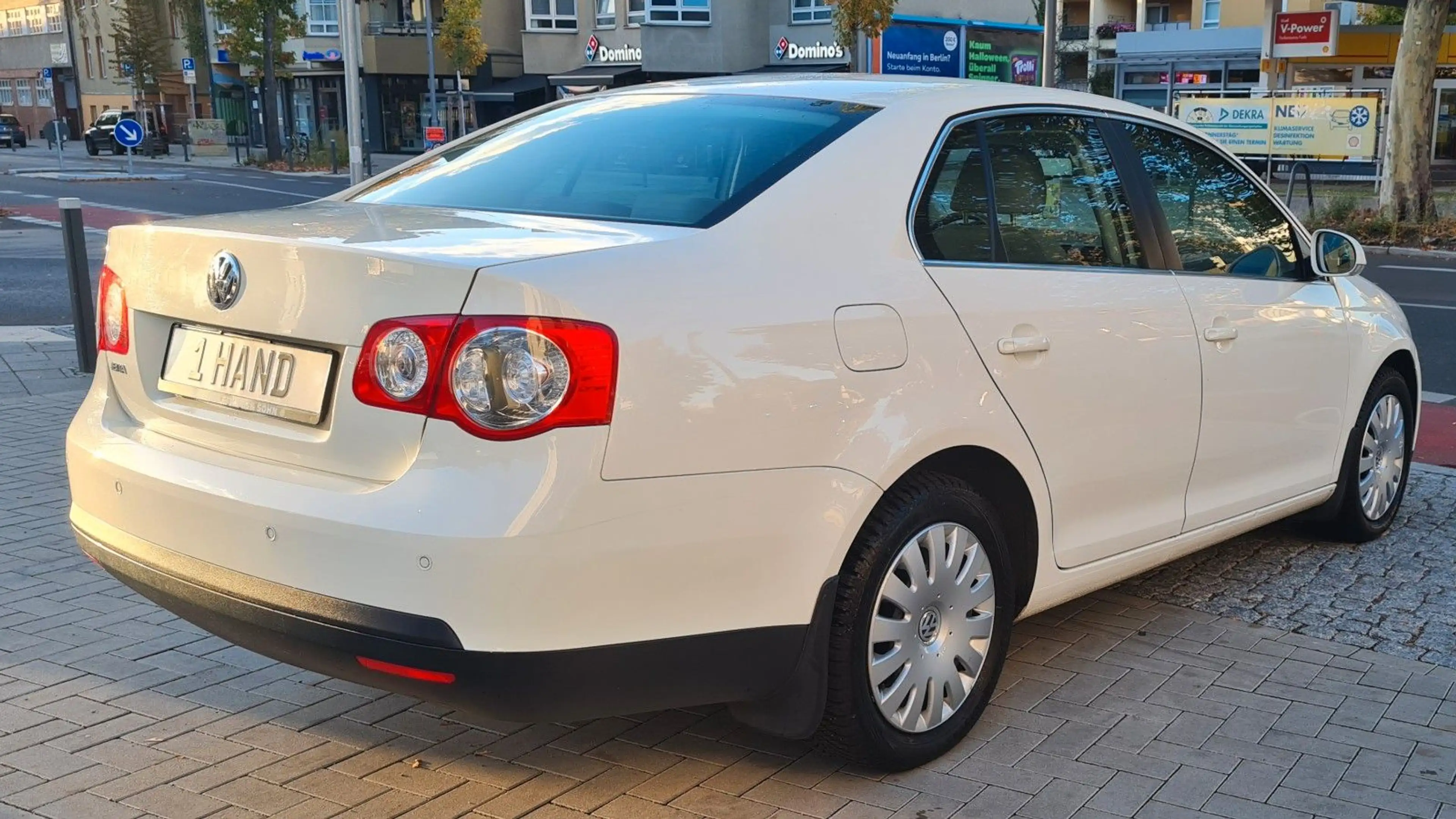 Volkswagen Jetta 1.6 MPI Erst 42000TKM 1 Hand . — photo 10