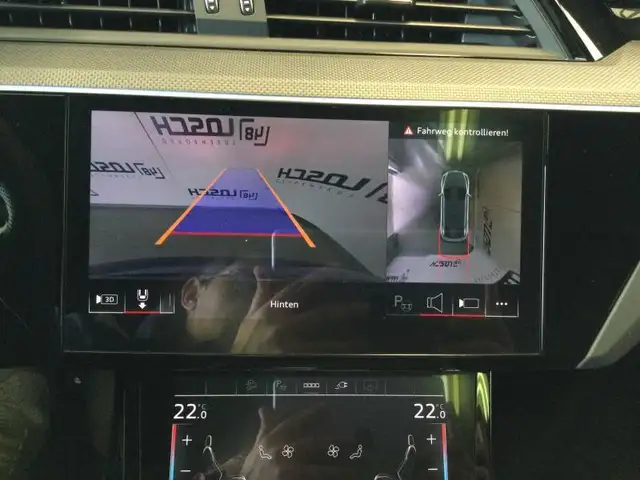 Audi Q8 E-Tron view 11