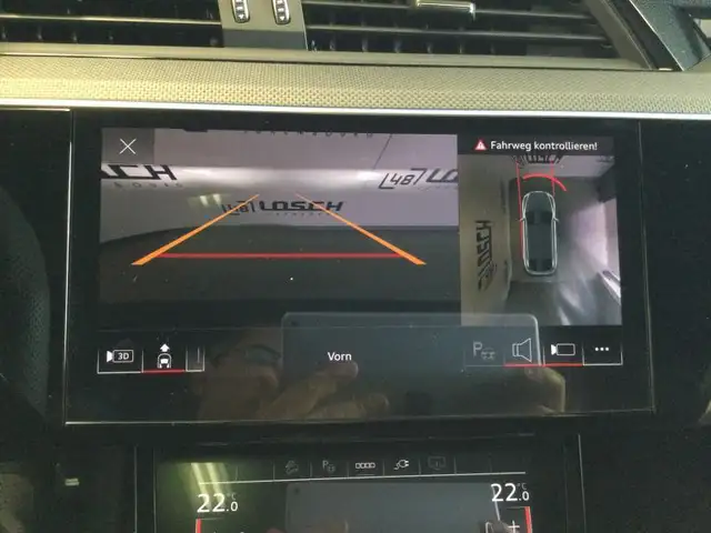 Audi Q8 E-Tron view 13