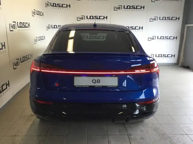 Audi Q8 E-Tron view 4