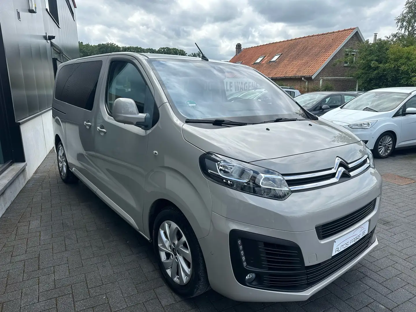 Citroen Spacetourer 1.5 BlueHDi M Feel  8 Places GPS 64000km Beige - 2