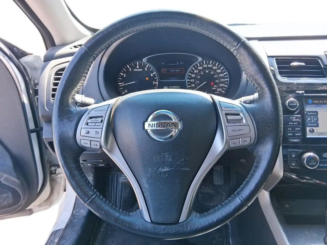 Nissan Altima photo Nissan Altima