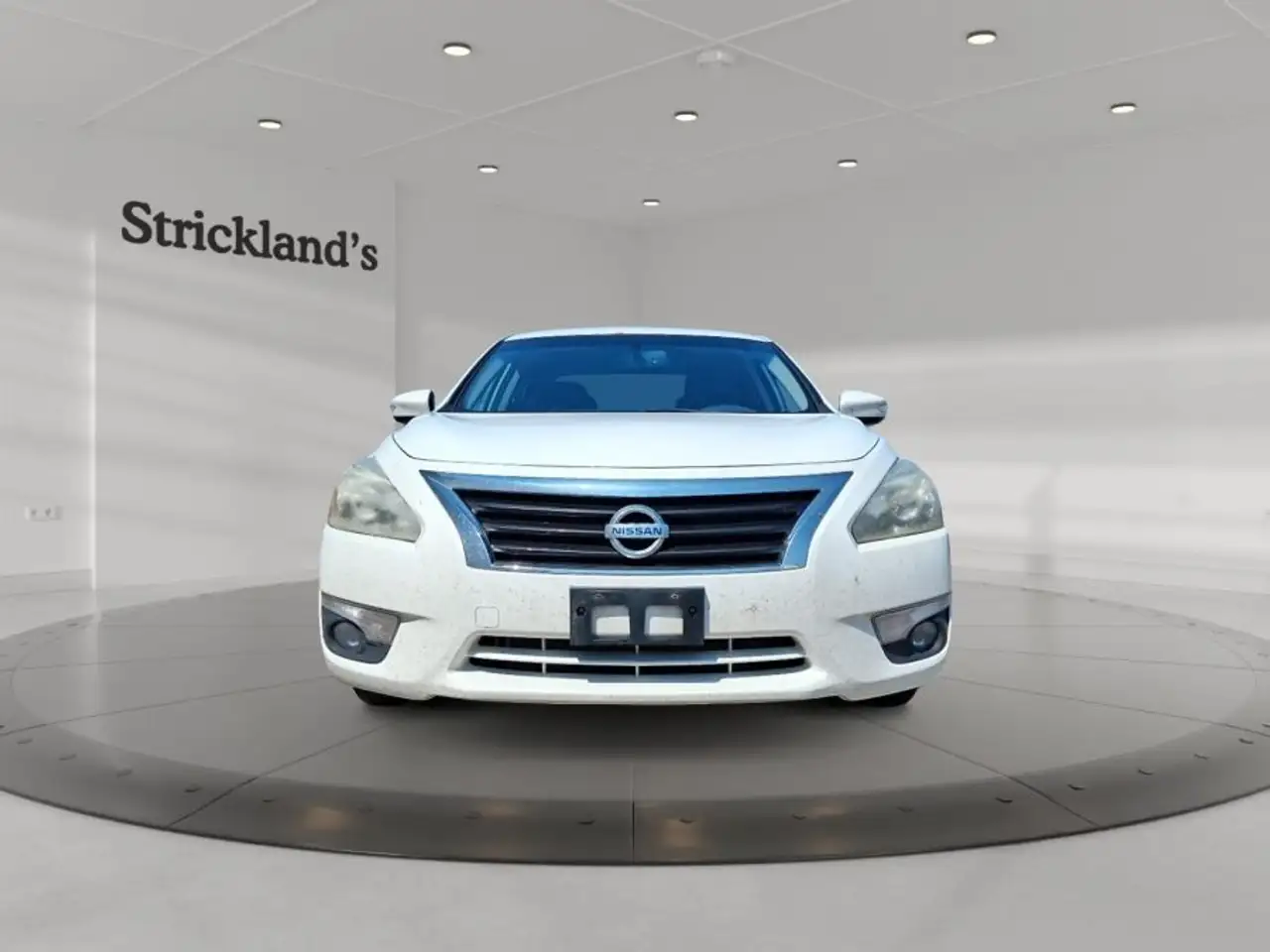 Nissan Altima photo Nissan Altima