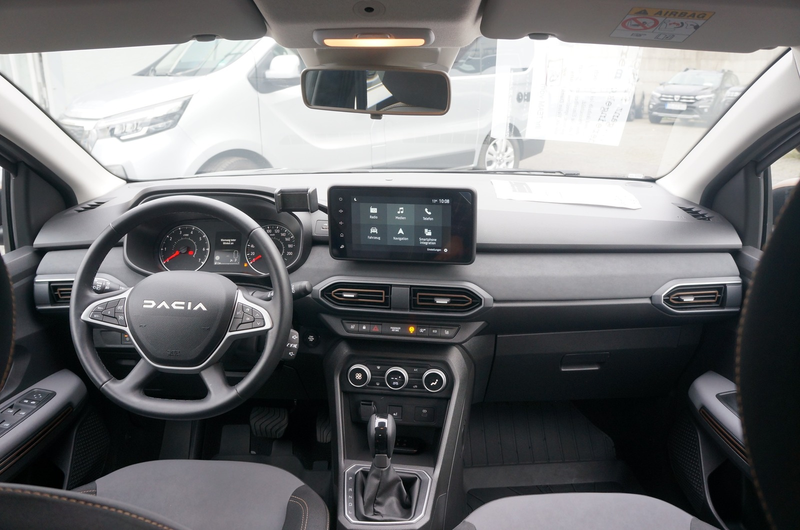 Dacia Sandero III*Stepw Extreme+AUTOM*NAVI Klimaautom.Sitzheizun — photo 3