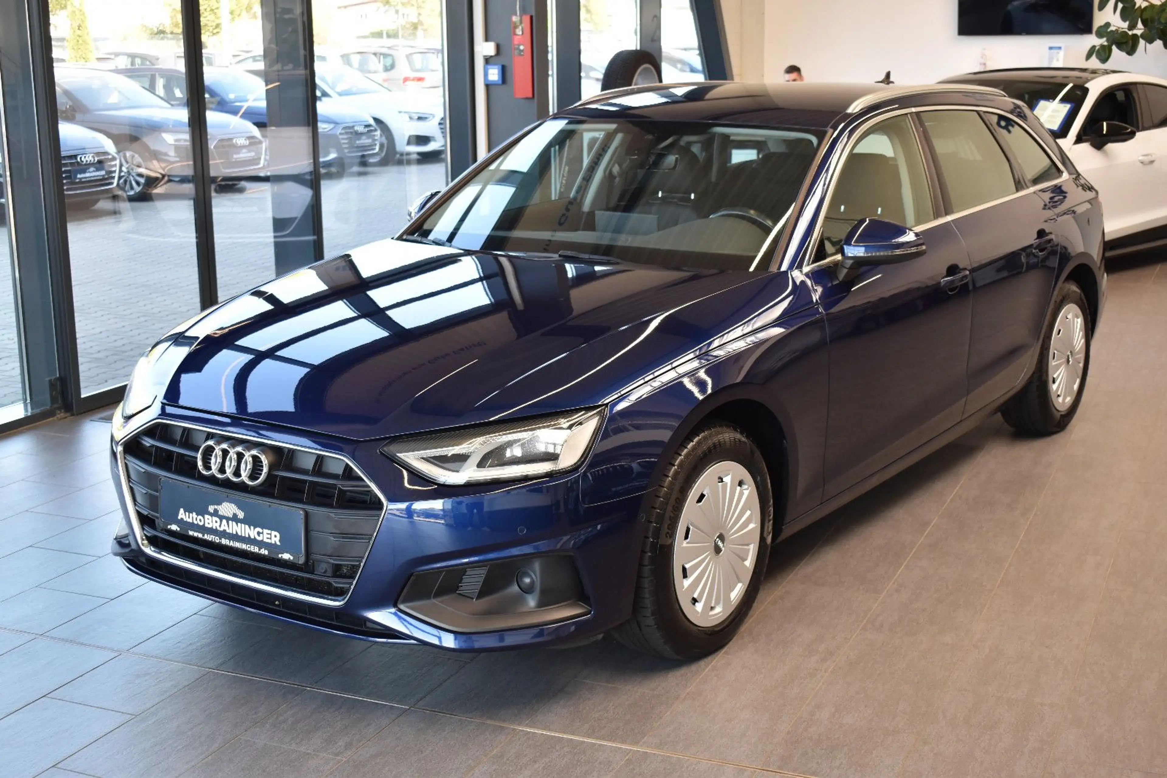 Audi A4 Avant 30TDI S-tronic LED~Nav~DAB~SHZ~Tempomat — photo 4