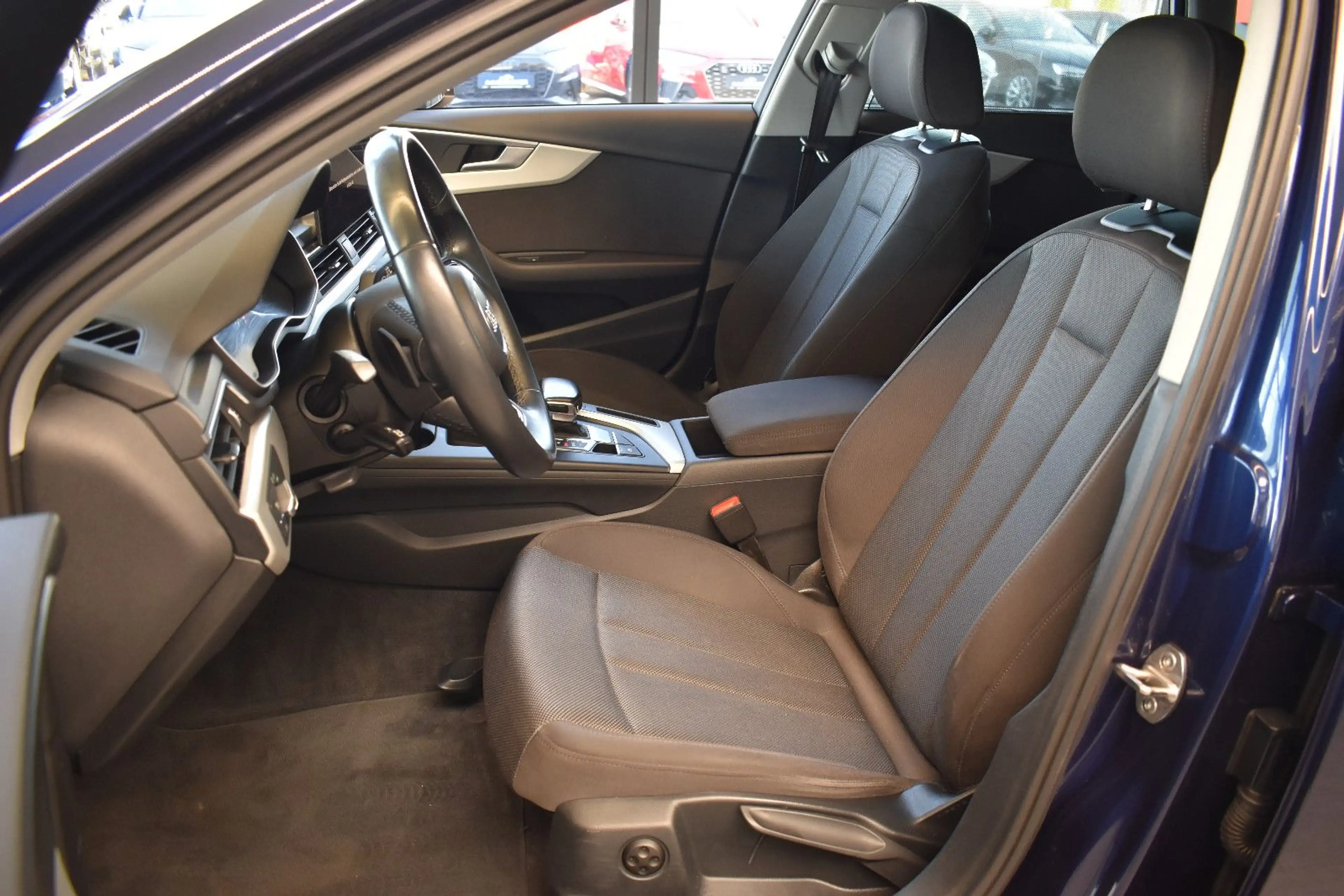 Audi A4 Avant 30TDI S-tronic LED~Nav~DAB~SHZ~Tempomat — photo 8