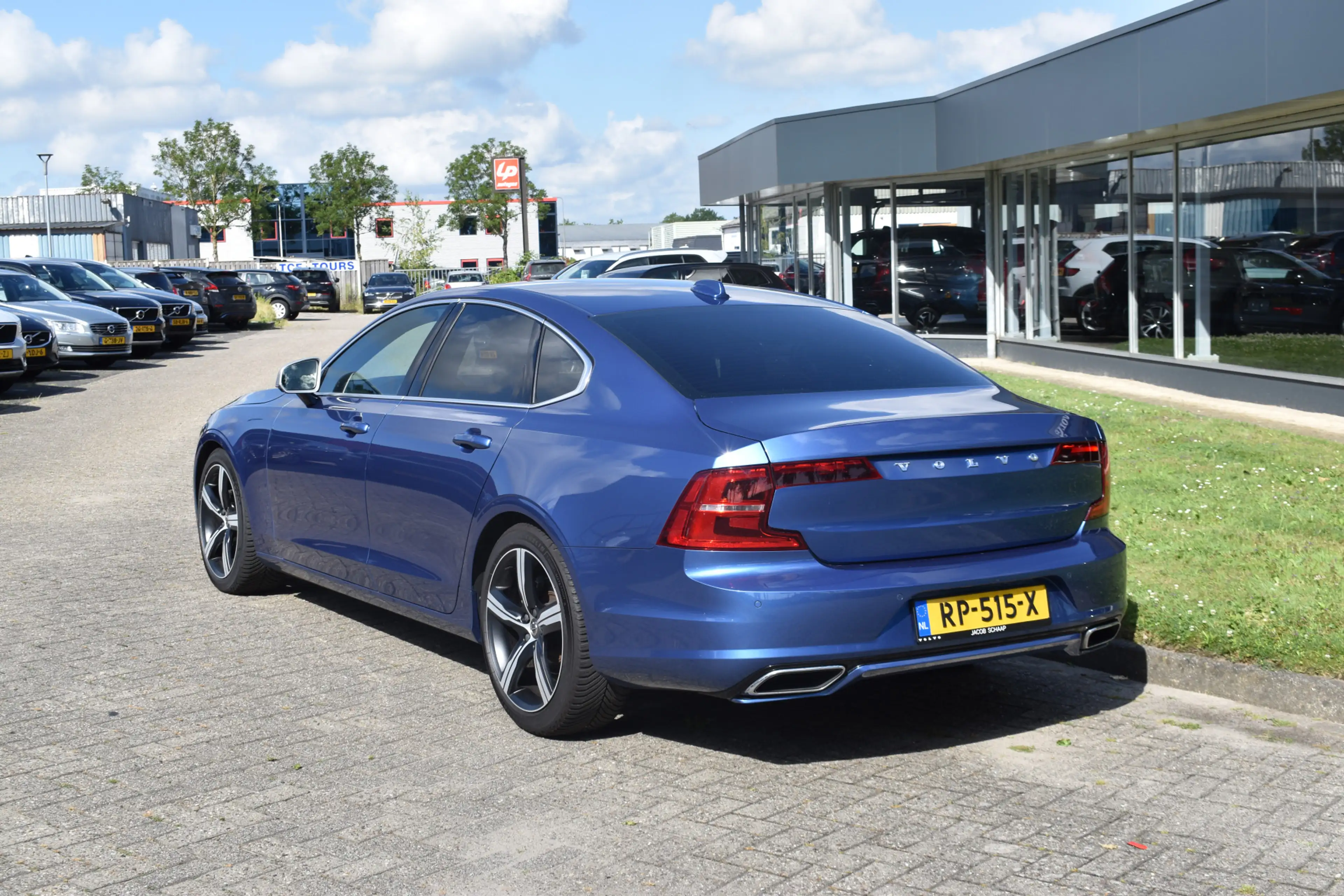 Volvo S90 D3 150PK Momentum | BLIS | Adapt. Cruise. | Stoelv — photo 9