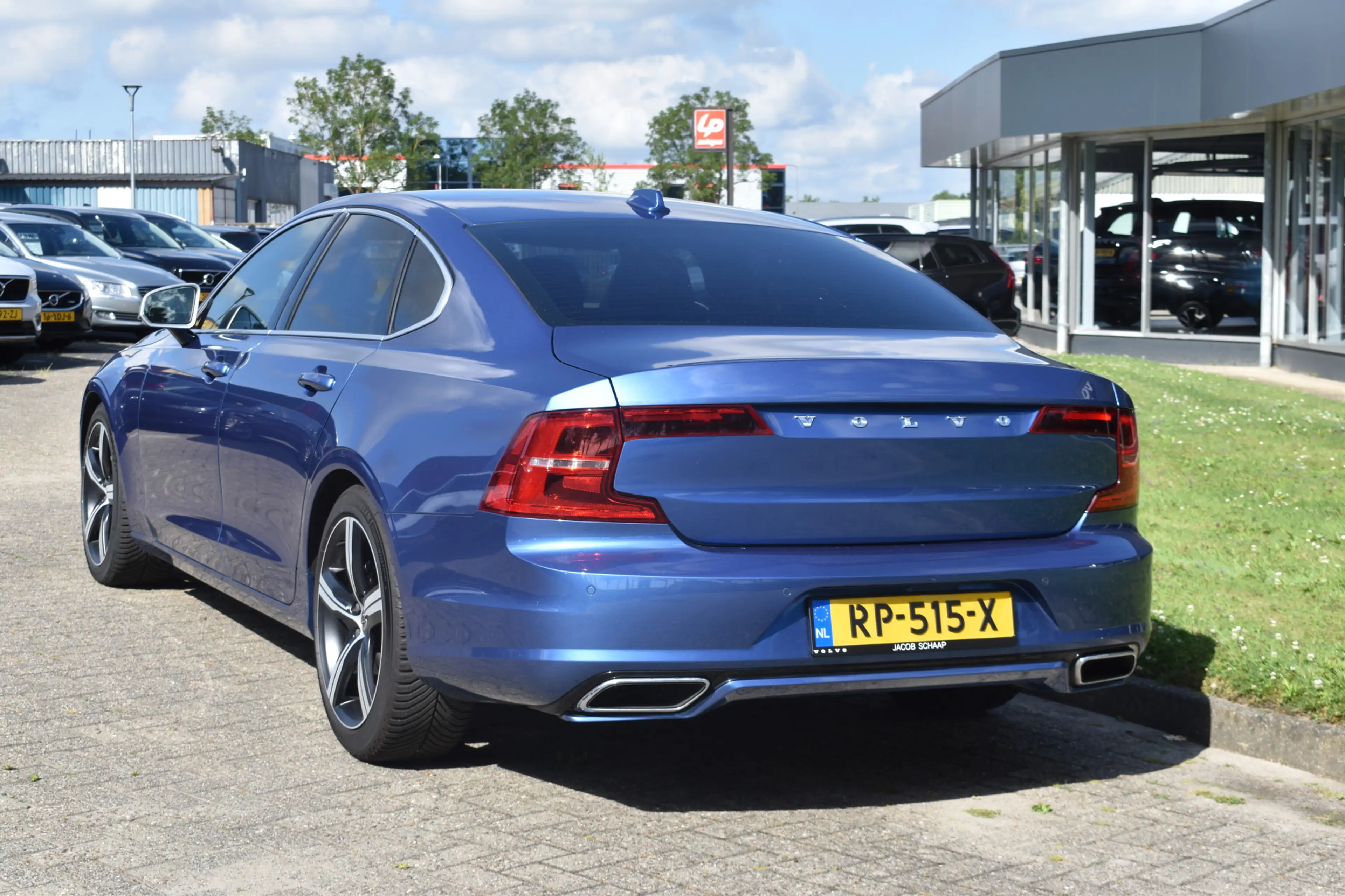 Volvo S90 D3 150PK Momentum | BLIS | Adapt. Cruise. | Stoelv — photo 11